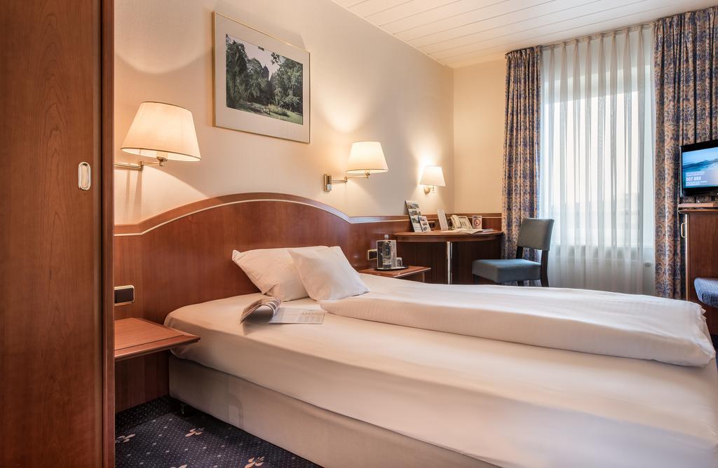 Akzent Hotel Koehler Gießen Buitenkant foto
