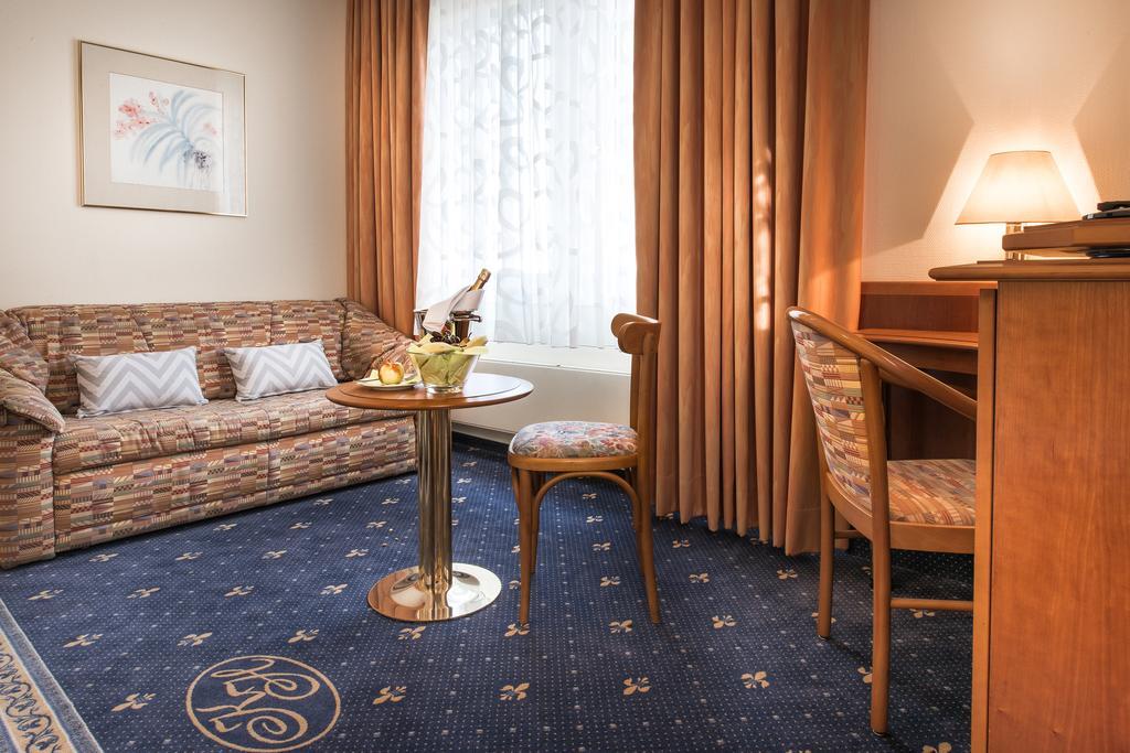 Akzent Hotel Koehler Gießen Buitenkant foto
