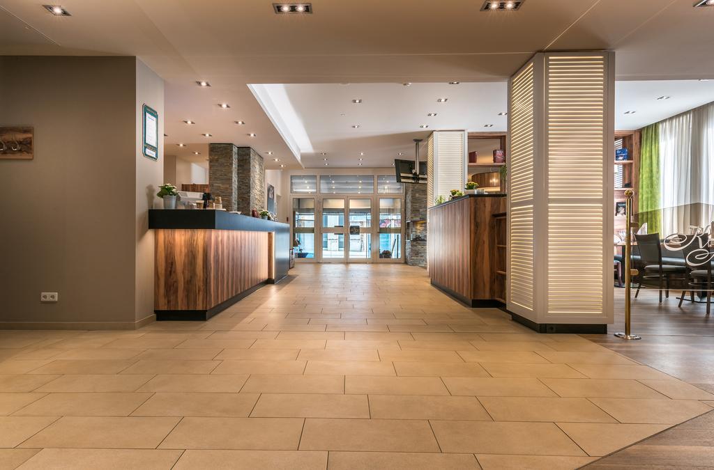 Akzent Hotel Koehler Gießen Buitenkant foto